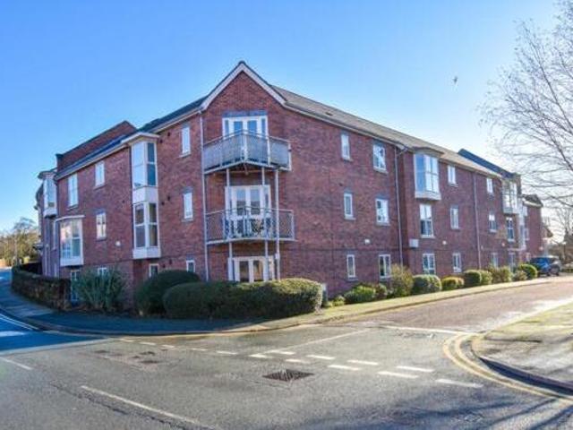 House for sale in Hough Green, Two Mills