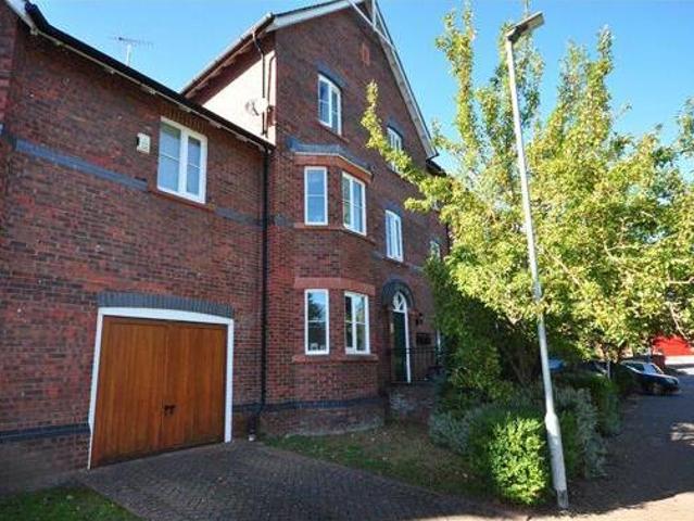 House for sale in Hough Green, Two Mills