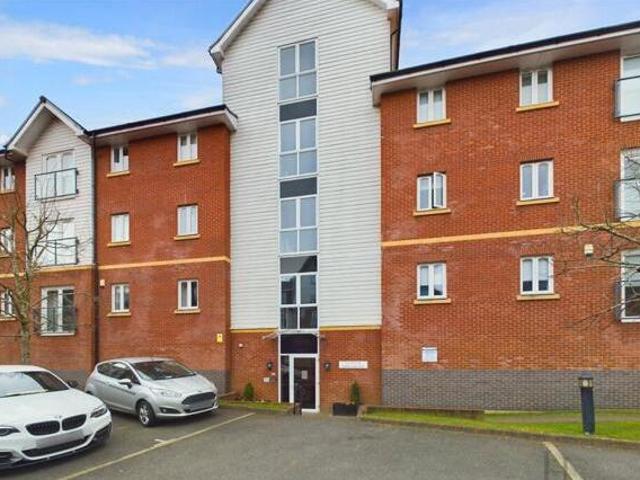 House for sale in Hough Green, Two Mills