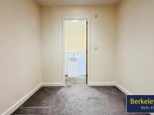 Apartment for sale in Formby, Sefton