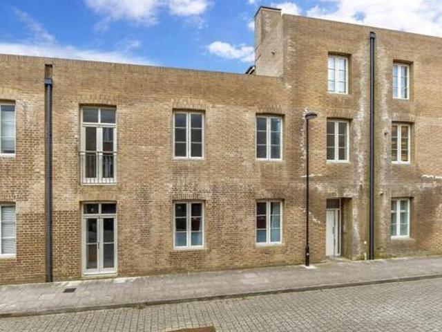 House for sale in Chichester, Littlecote