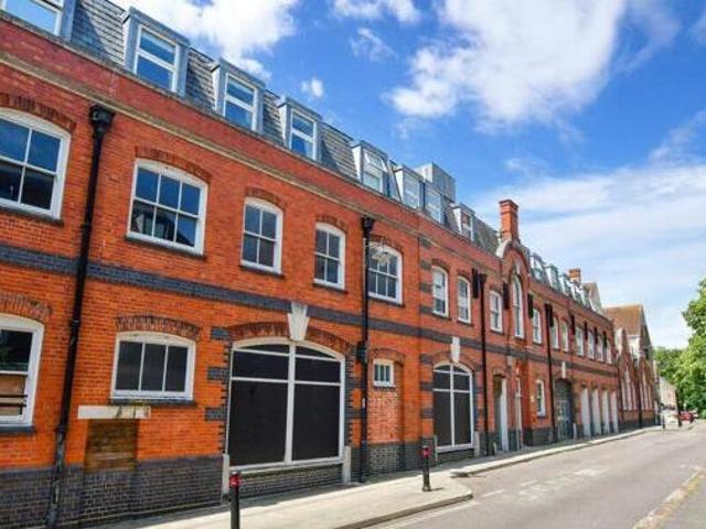 House for sale in Chichester, Littlecote