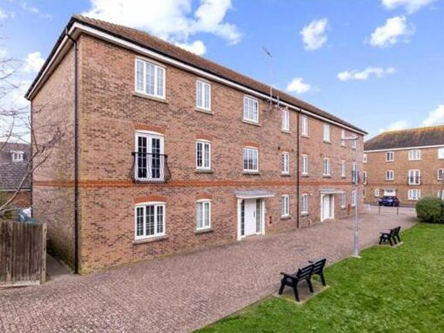 House for sale in Littlecote, West Sussex
