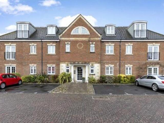 House for sale in Chichester, Littlecote