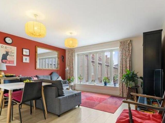 House for sale in Chichester, Littlecote