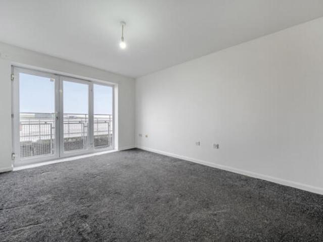 Apartment for sale in Erith, Greater London