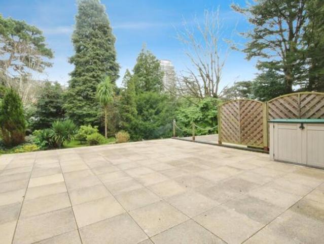 Apartment for sale in Hampshire
