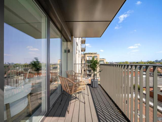 Apartment for sale in Chiswick, Greater London