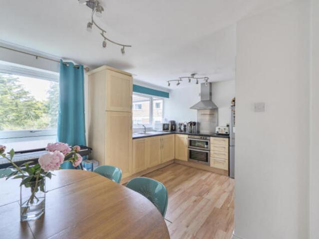 Apartment for sale in The Slade, Oxfordshire