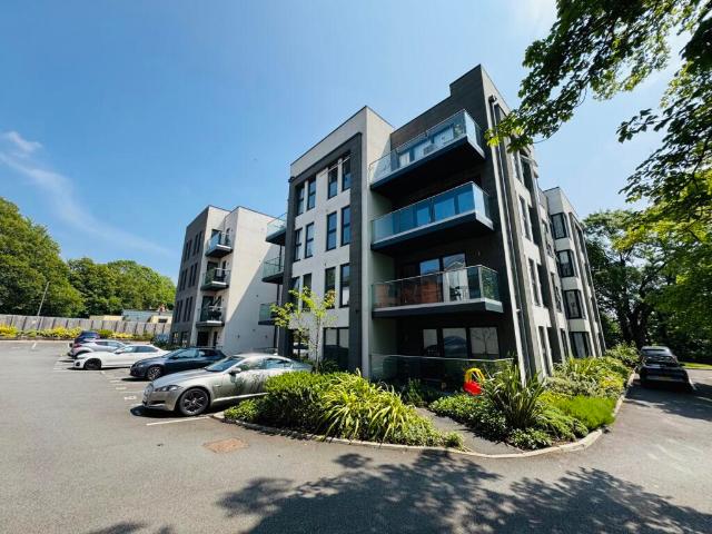 Apartment for sale in Bolton