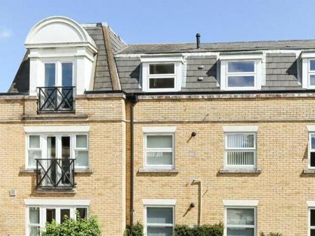 House for sale in Lyons, Greater London