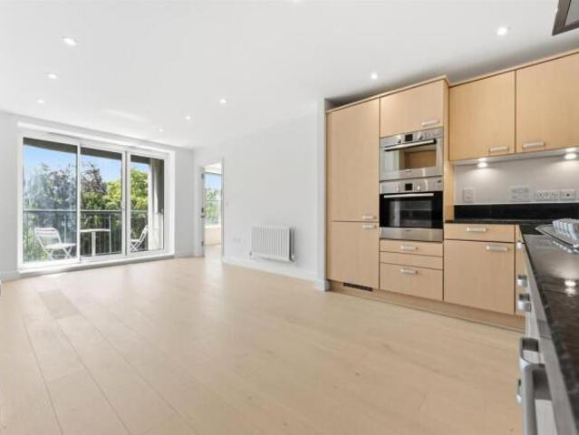 Apartment for sale in Sandown Park, Kent