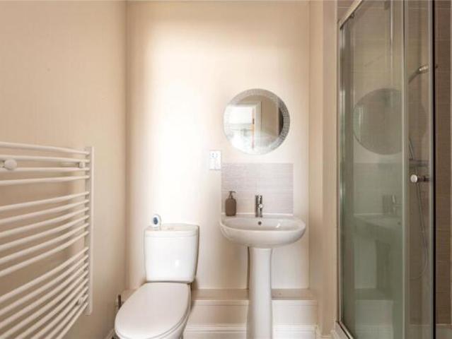 Apartment for sale in Grove Park, Swale