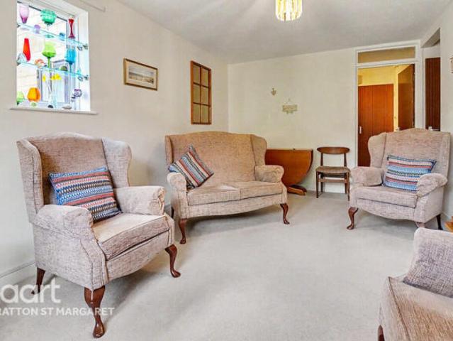 Apartment for sale in Rodbourne, Swindon