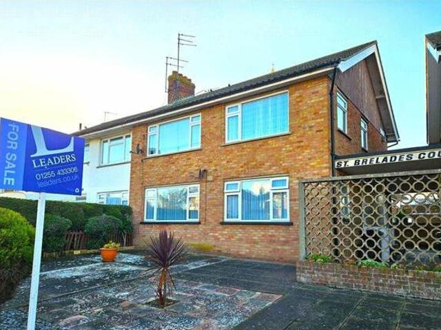 House for sale in Dale Hill, Essex