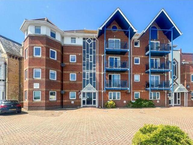 House for sale in Holland-on-Sea, Dale Hill