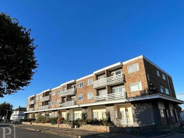 House for sale in Holland-on-Sea, Dale Hill