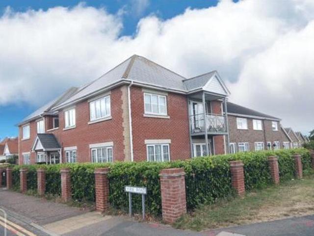 House for sale in Holland-on-Sea, Dale Hill