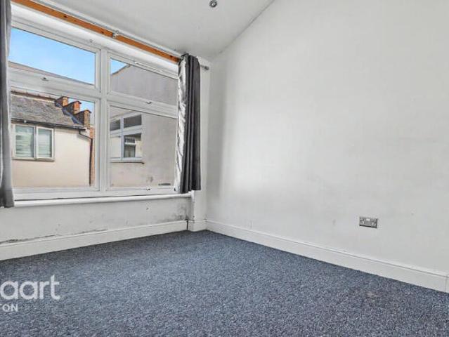 Apartment for sale in High Town, Luton