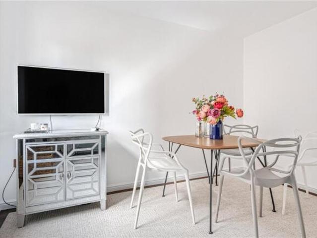 Apartment for sale in The Slade, Oxfordshire