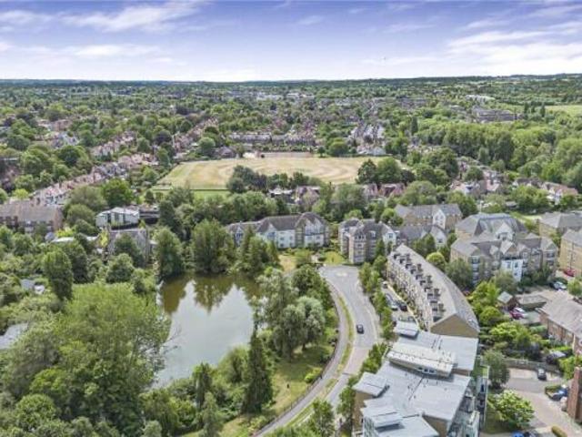 Apartment for sale in The Slade, Oxfordshire