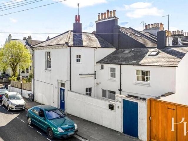 Apartment for sale in Brighton & Hove