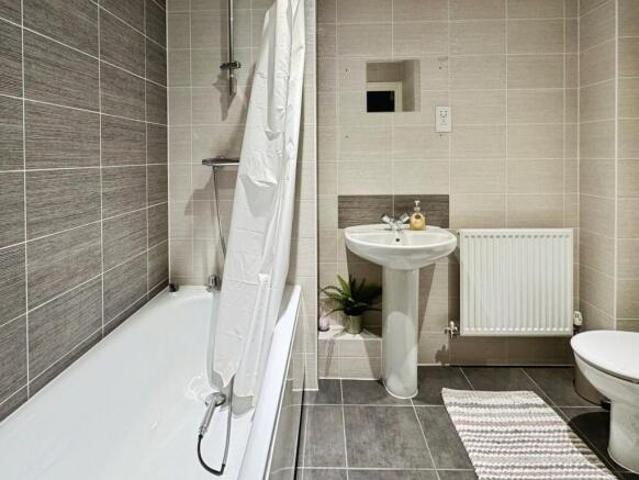 Apartment for sale in Rise, Hull and East Yorkshire