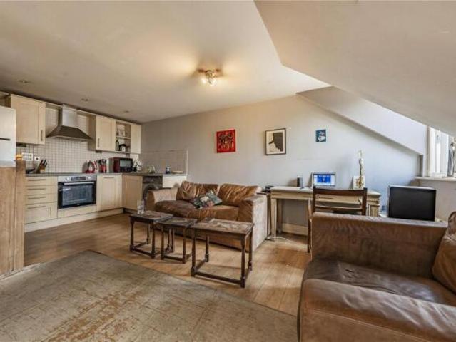 Apartment for sale in Cat Hill