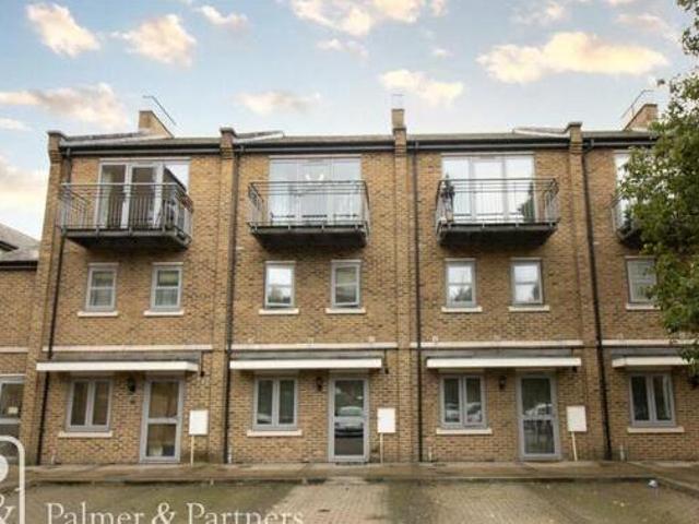 House for sale in Fordham Heath, Essex