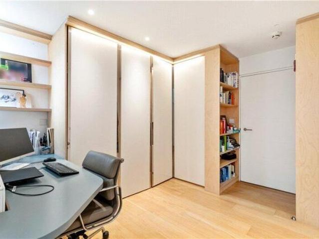 Apartment for sale in Cat Hill