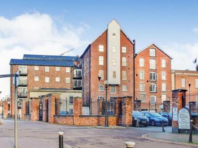 House for sale in Gloucester, Gloucestershire