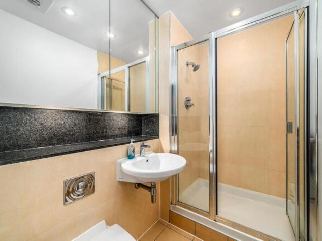 Apartment for sale in Battersea Reach, Greater London