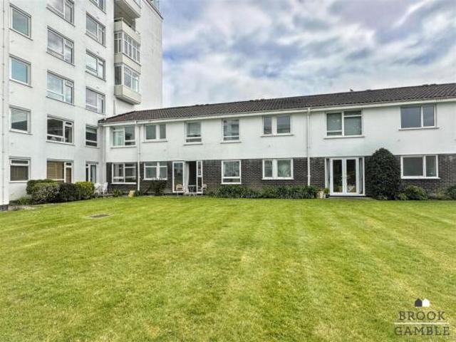 Flat for sale in Upperton, Eastbourne