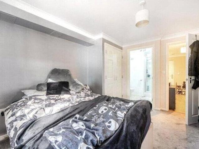 Apartment for sale in Reading