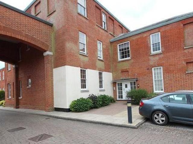 House for sale in Hampshire