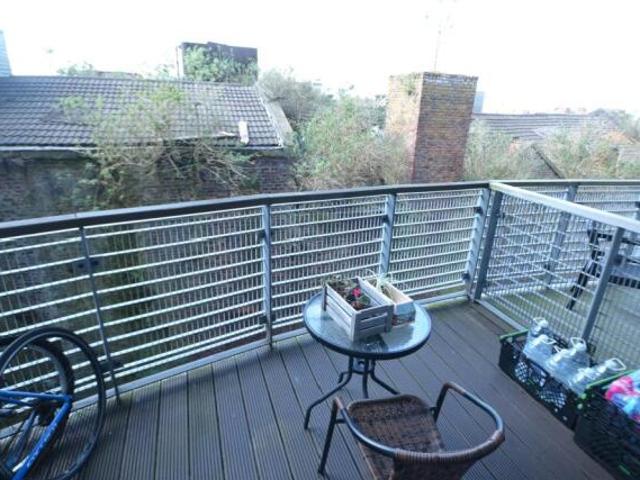 Apartment for sale in Calderstones