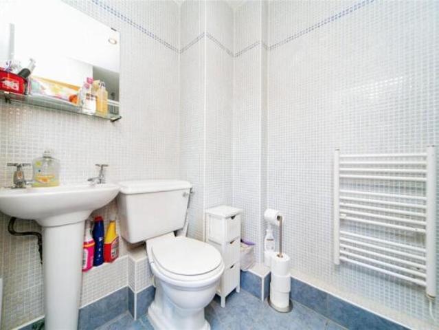 Apartment for sale in Calderstones