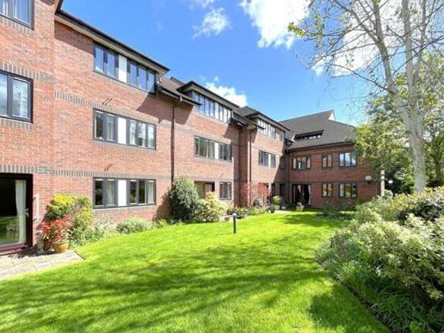 House for sale in Warwick, Warwickshire