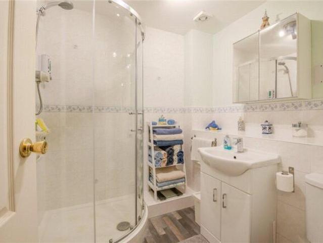 Apartment for sale in Allerton, Bradford