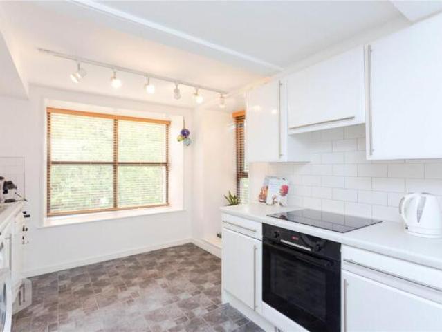 Apartment for sale in Bradshaw, Lee Bank