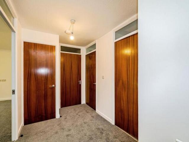 Apartment for sale in Burnham, Swallow