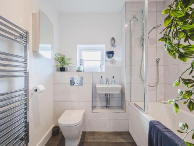 Apartment for sale in Abbey Mead, Swindon