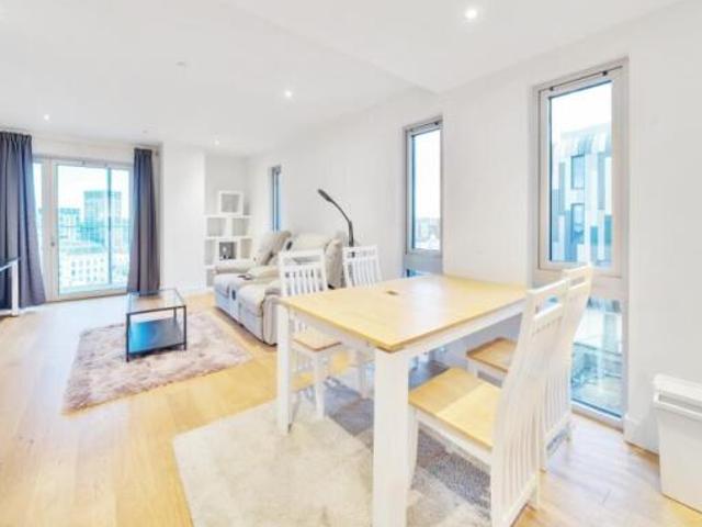 Apartment for sale in South Lane, West Yorkshire