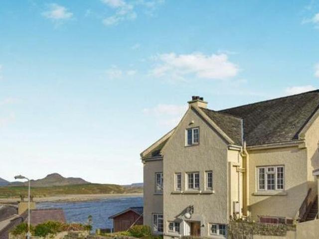 House for sale in Criccieth