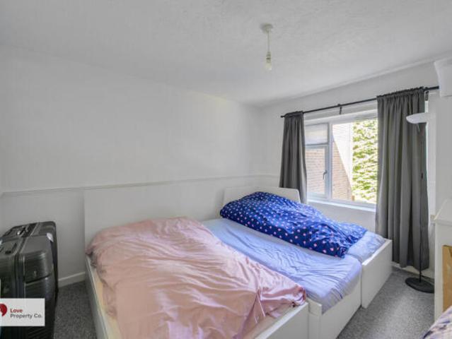 Apartment for sale in Shirley, West Midlands