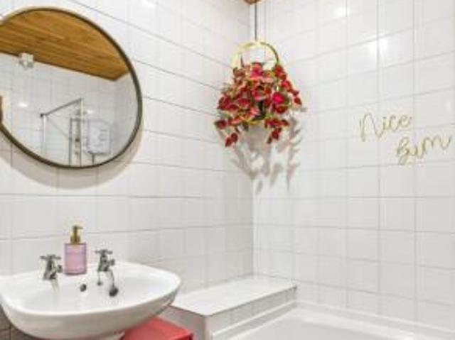 Apartment for sale in Dowanhill, Glasgow