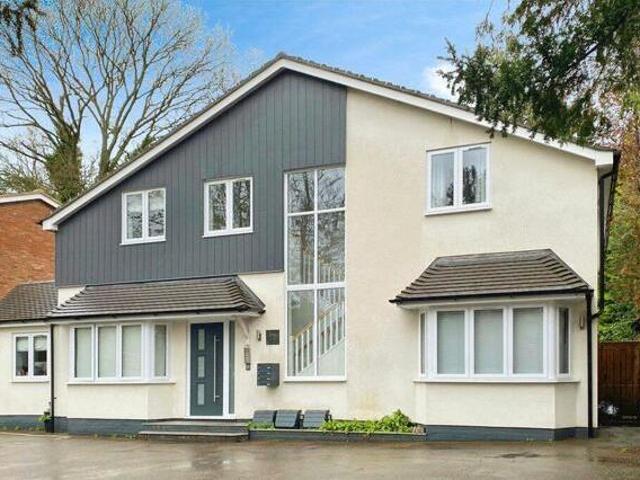 House for sale in Crowthorne, Bracknell Forest