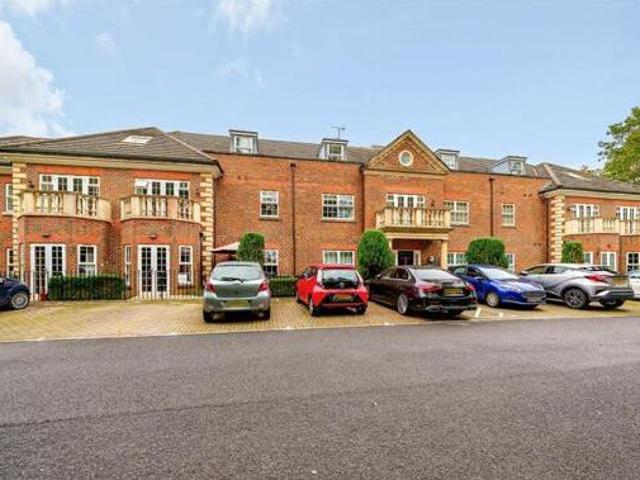 House for sale in Crowthorne