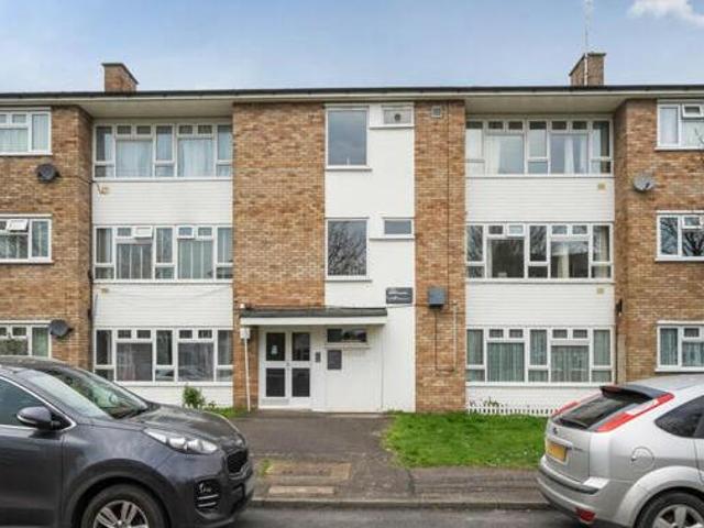 House for sale in Batchworth, Hertfordshire