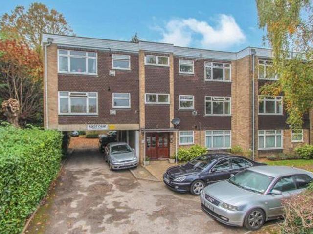 House for sale in Batchworth, Hertfordshire